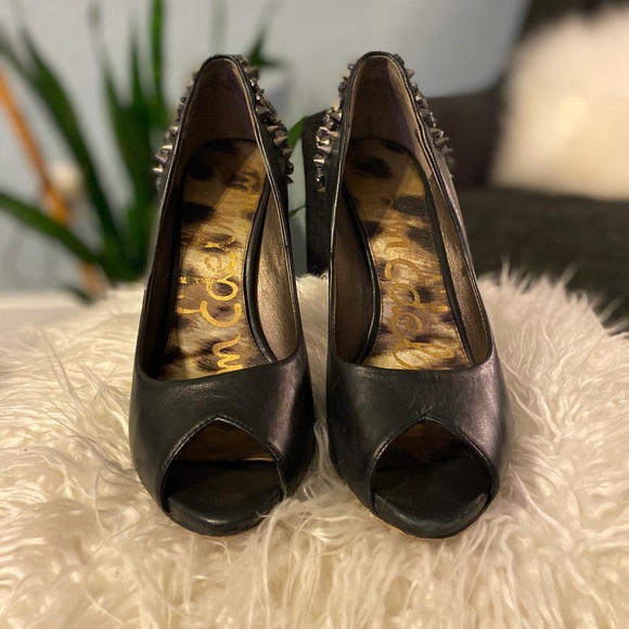 Sam Edelman Lorissa Peep Toe Studded Pump - Picture 3 of 7